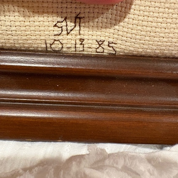 Framed Seashell Embroidery Art hand stitched - Picture 4 of 10